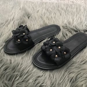 Gold Toe Black and Gold Flower Sandals
